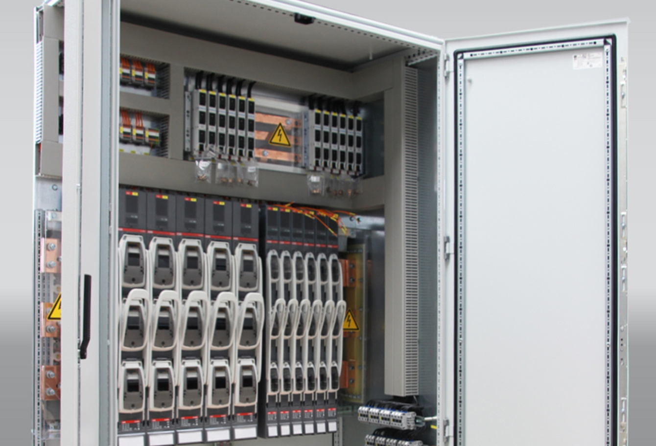 Lastschaltleistenfeld bei INOTEC Kompetenzcenter für Elektrische Anlagen Sangerhausen GmbH in Sangerhausen